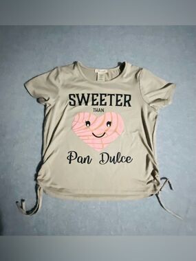 Love Cameron Girls Size 12 Cream Pan Dulce Heart Graphic Ruched Side Tee Shirt